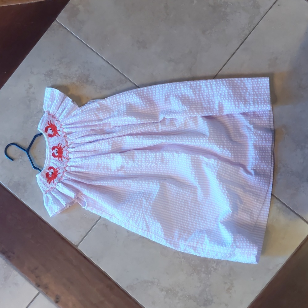 Little girls smocked dress. Spring dress size 4t